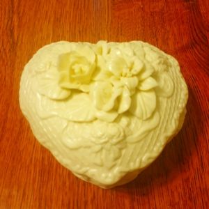 Jade Porcelain Rose Ribbon Trinket Box